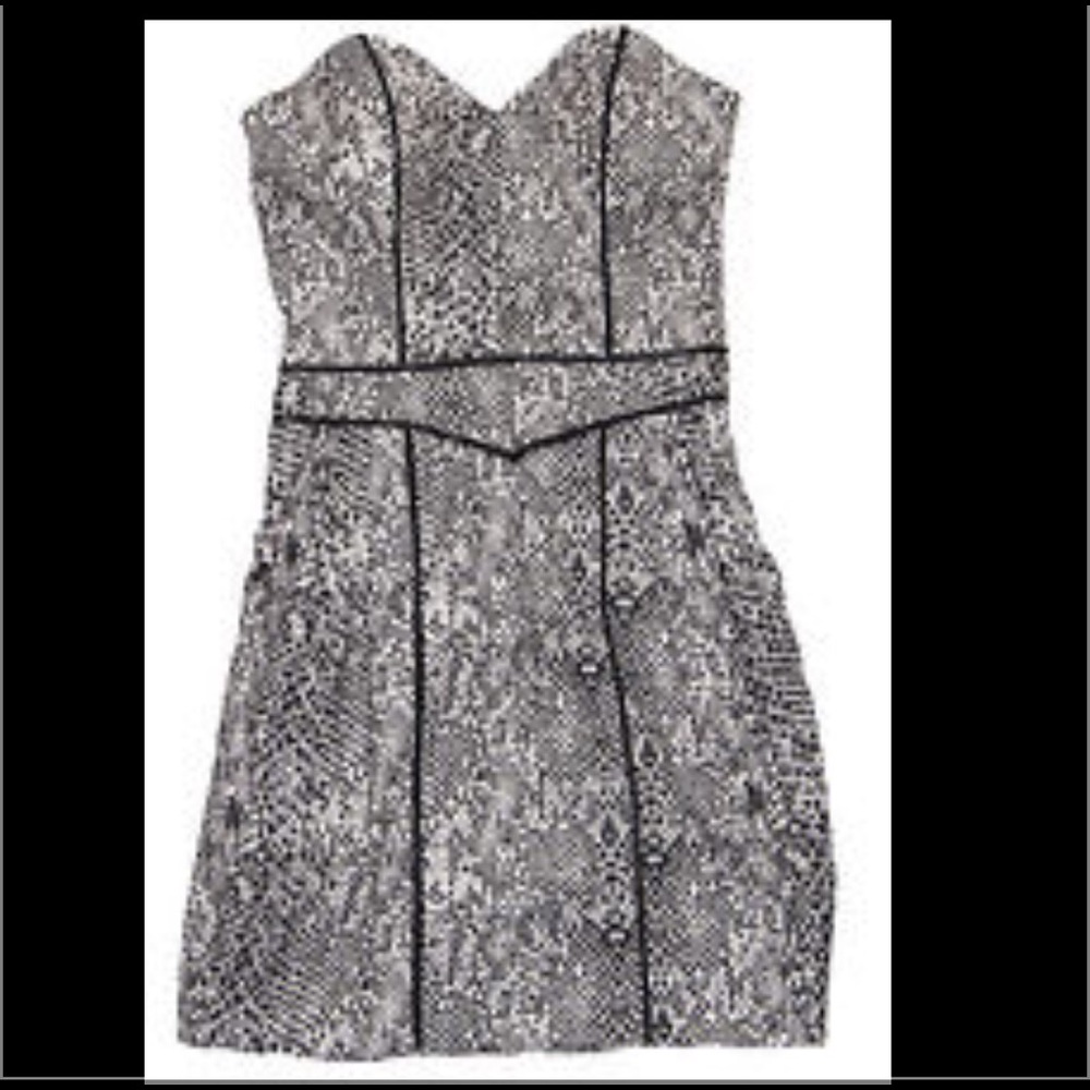 GUESS Black and white print dress