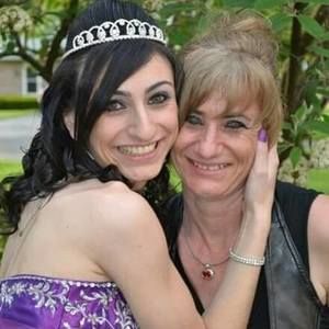 Meet your Posher, Sherry