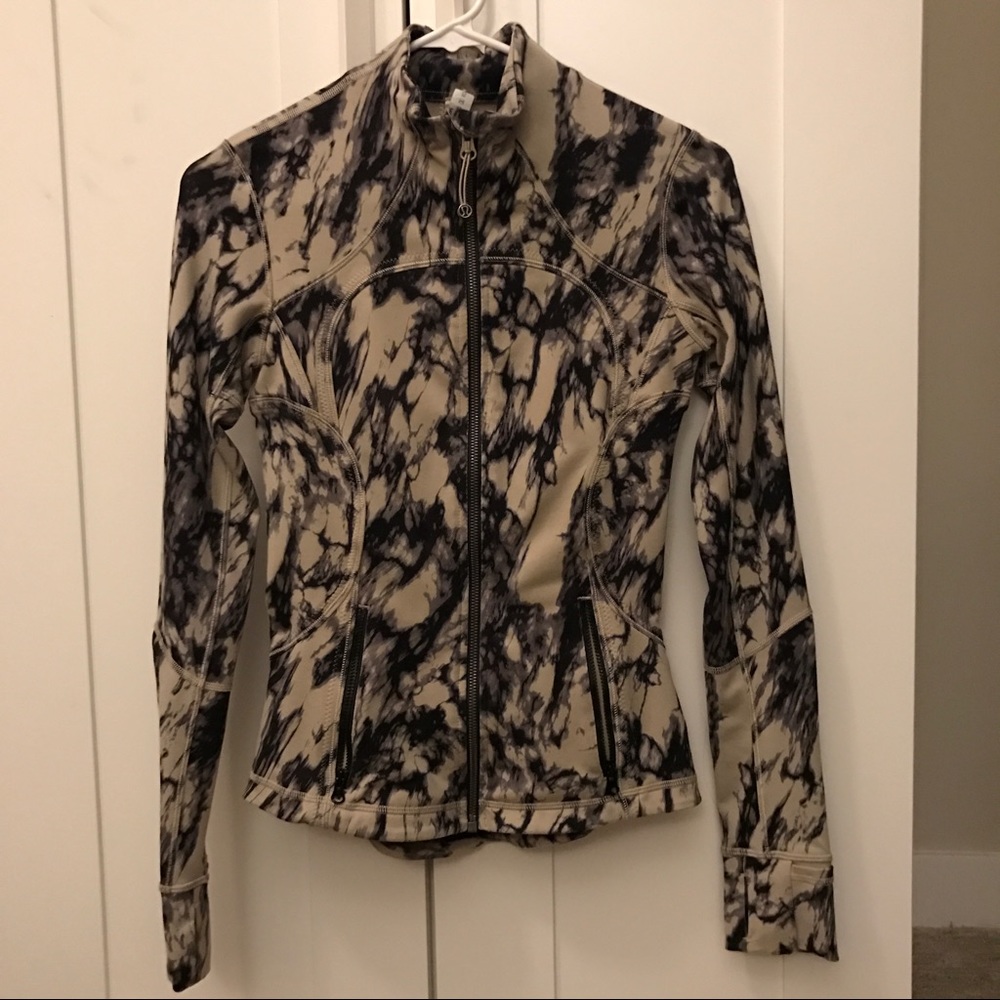 EUC lululemon forme jacket, sz 2