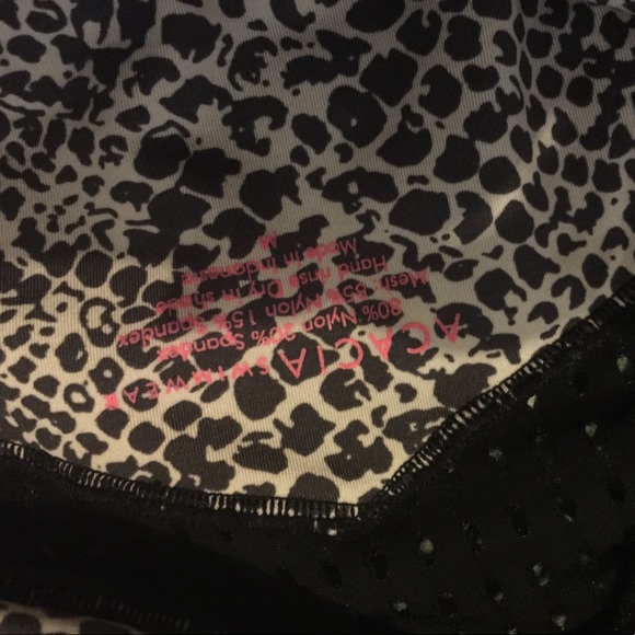 ✖️SOLD✖️Acacia London in Coconut/ storm - Picture 3 of 3