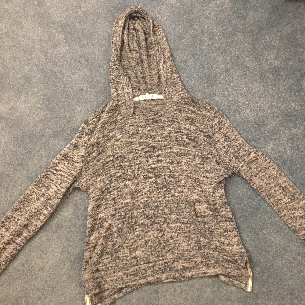 Sweater - Picture 2 of 3