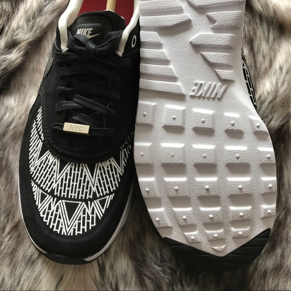 Nike Air Max Thea Suede NYC Sneakers - Picture 8 of 8