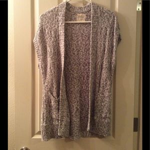 Aerie Gray/White Sweater | Small