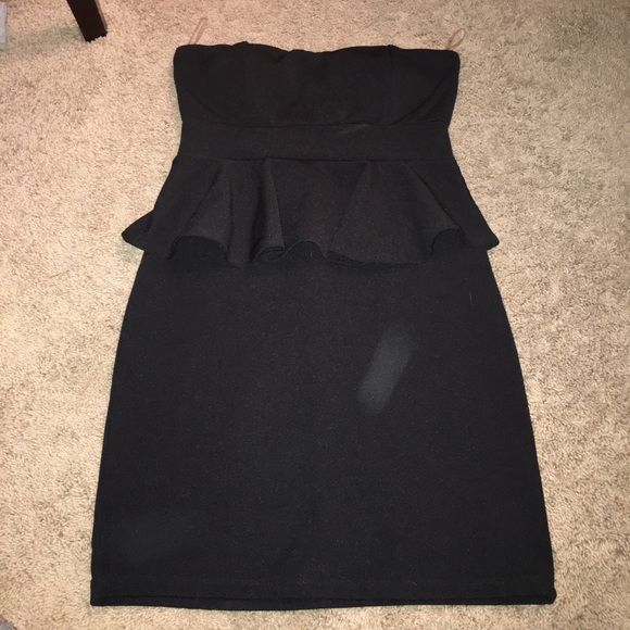 Sexy Black Dress - Picture 1 of 2