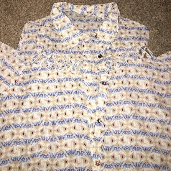 Cropped flowy Shirt - Picture 2 of 2