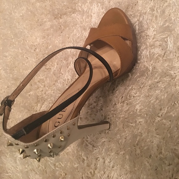 Shoes - Picture 3 of 3