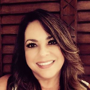 Meet your Posher, Aracely