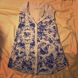 Kimchi Blue & White Patterned Sleeveless Blouse