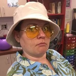 Meet your Posher, Jennifer