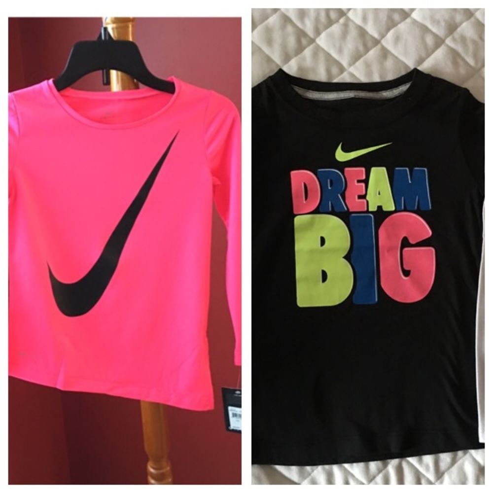 🎉🎉Bundle two Nike tops🎉🎉