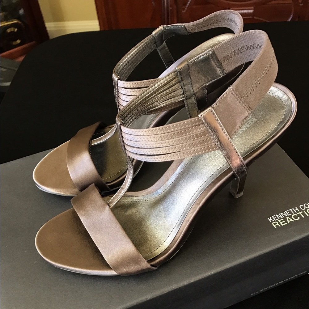 Kenneth Cole Reaction Strappy pewter colored heels