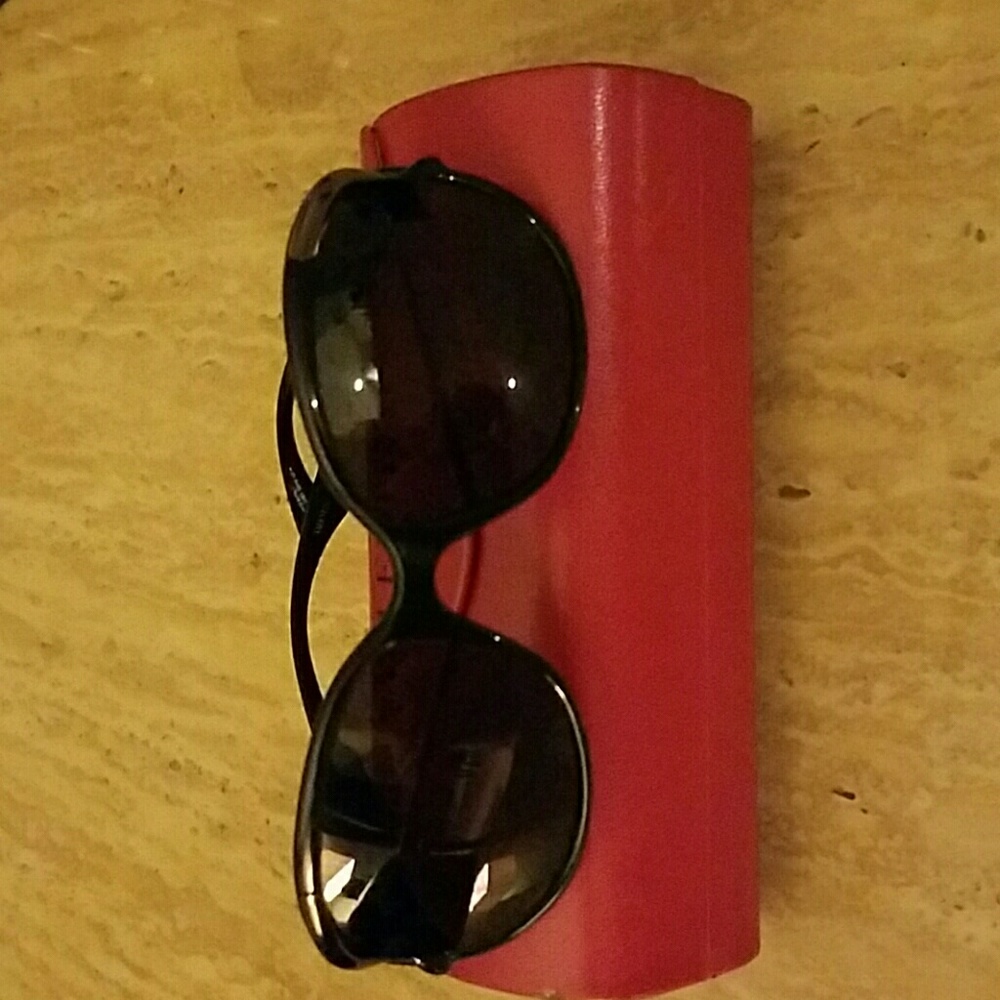 Sunglasses - Picture 2 of 4