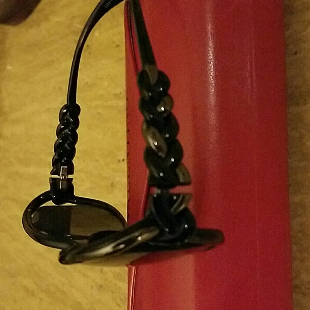 Sunglasses - Picture 3 of 4