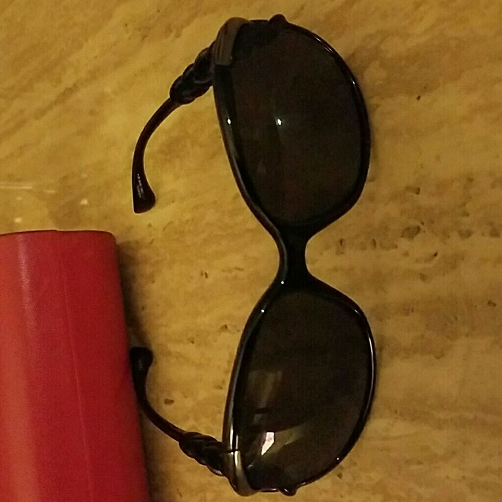 Sunglasses - Picture 4 of 4
