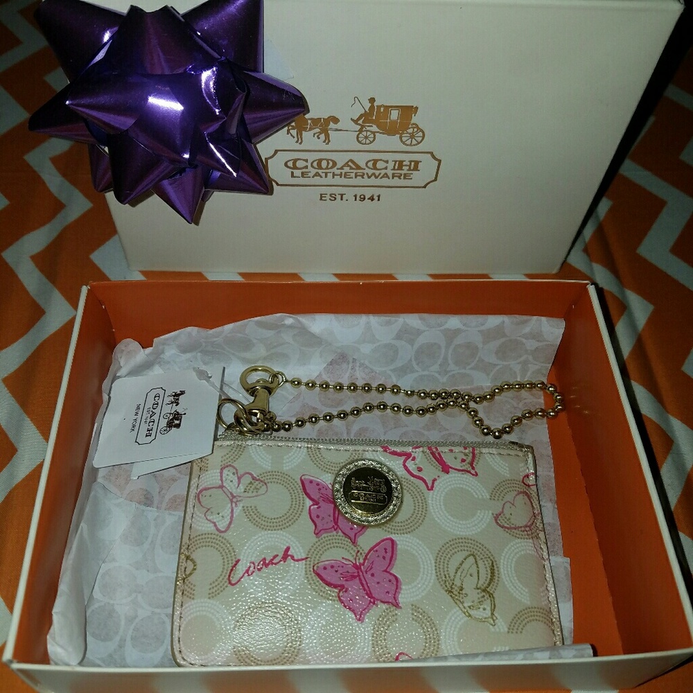 Coach butterfly Wristlet Gold Chain NWT