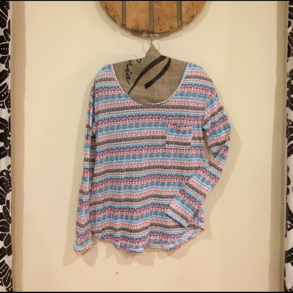 NWOT lilu Long Sleeve Top Medium