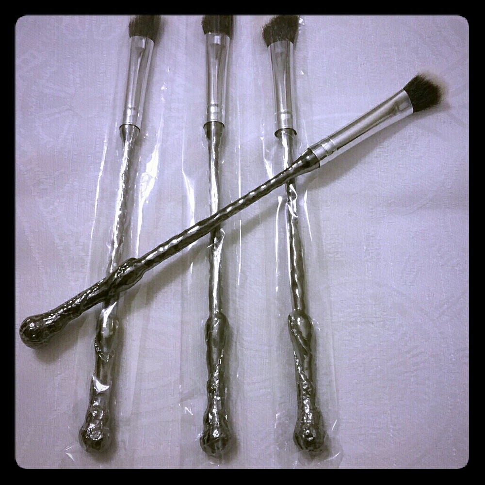 SOLD OUT❤ HARRY POTTER  EYESHADOW BRUSH