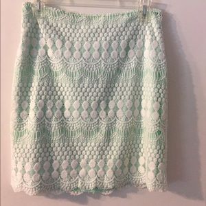 Gianni Bini mint with white lace over lay skirt
