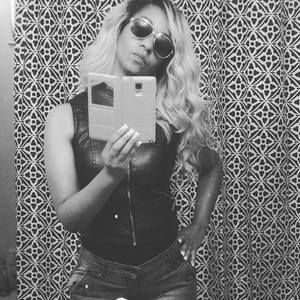 Meet your Posher, Monica