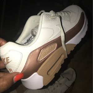 Rosegold and cream Nike Airmax