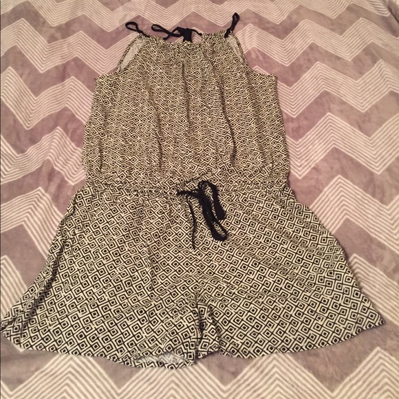 NWT Old Navy Romper - Picture 2 of 3