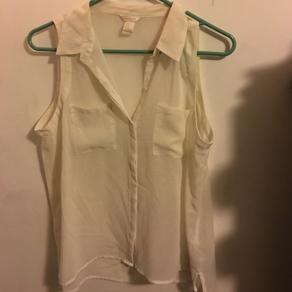 Sleeveless top