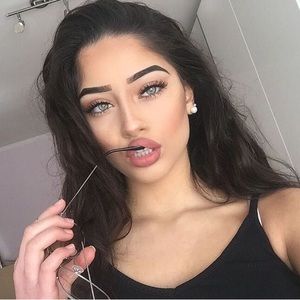 Meet your Posher, Hazel