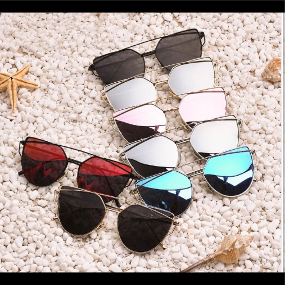 Cat eye sunglasses