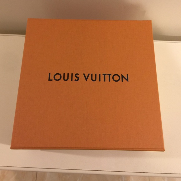 Louis Vuitton box - Picture 1 of 6