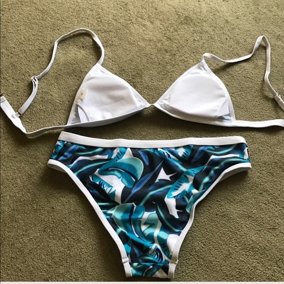 River Islands triangle bikini - Picture 5 of 8