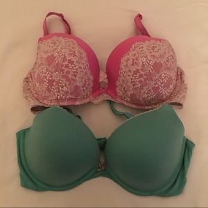 2 VS 36D Bras