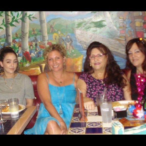 Meet your Posher, Linda - Picture 3 of 3