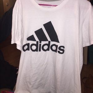 Adidas T-Shirt