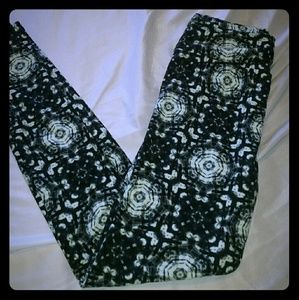 Lularoe LEGGINGS - ONE SIZE