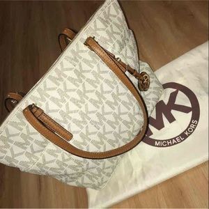 Michael Kors Signature Tote