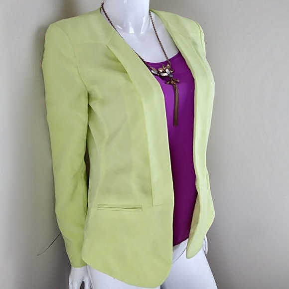 💚SOLD💚Attention Neon Green Blazer - Picture 7 of 8