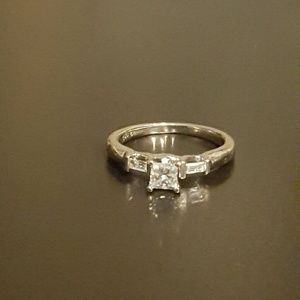 *Reduced* 1/2ct Princess cut ring engagement ring