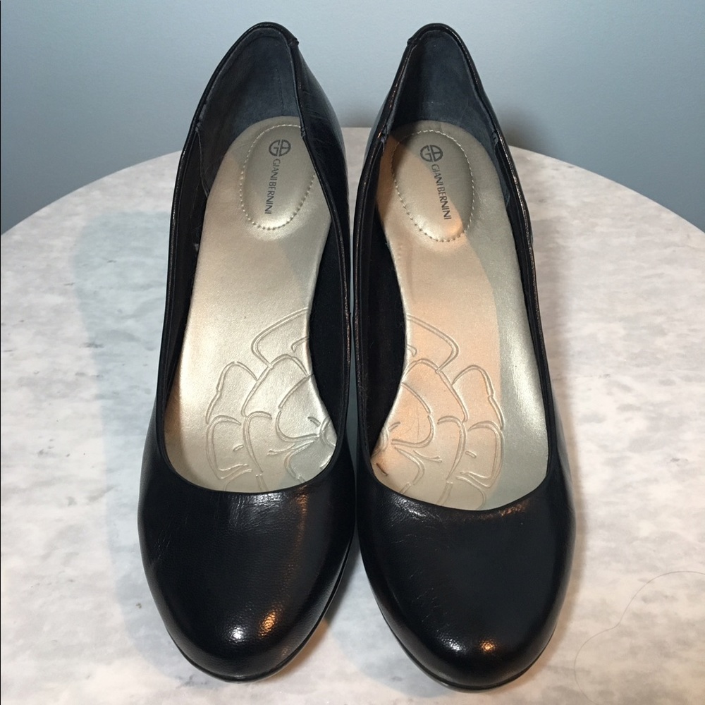 Giani Bernini Black Leather Comfort Heels 8M