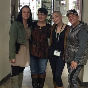 Meet your Posher, Holly