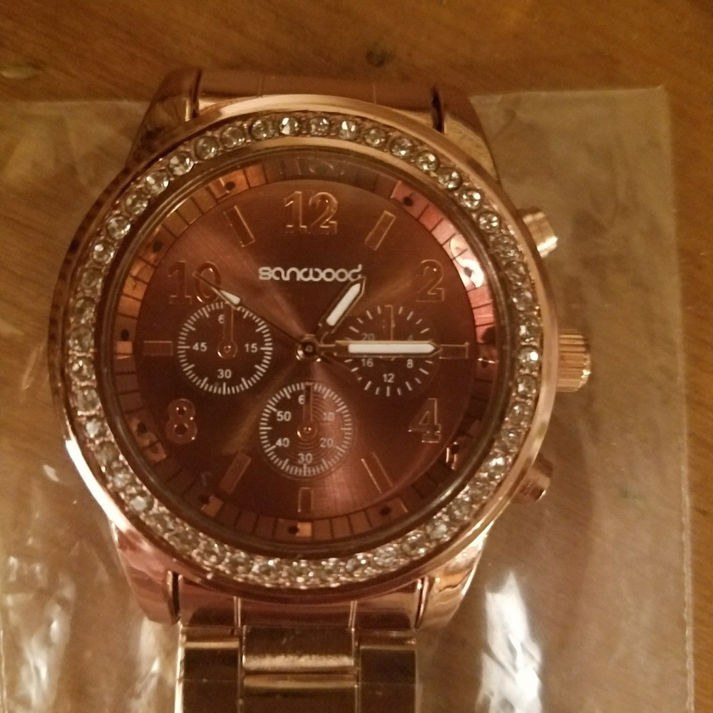 Got more in!!   Sale!! rose gold  fashion watch!