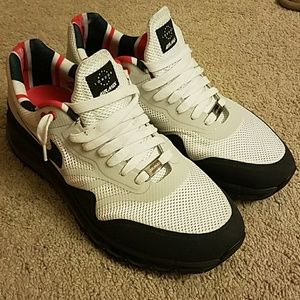 RARE!!!! Nike Air Max 1 2013 London Qs Size 12