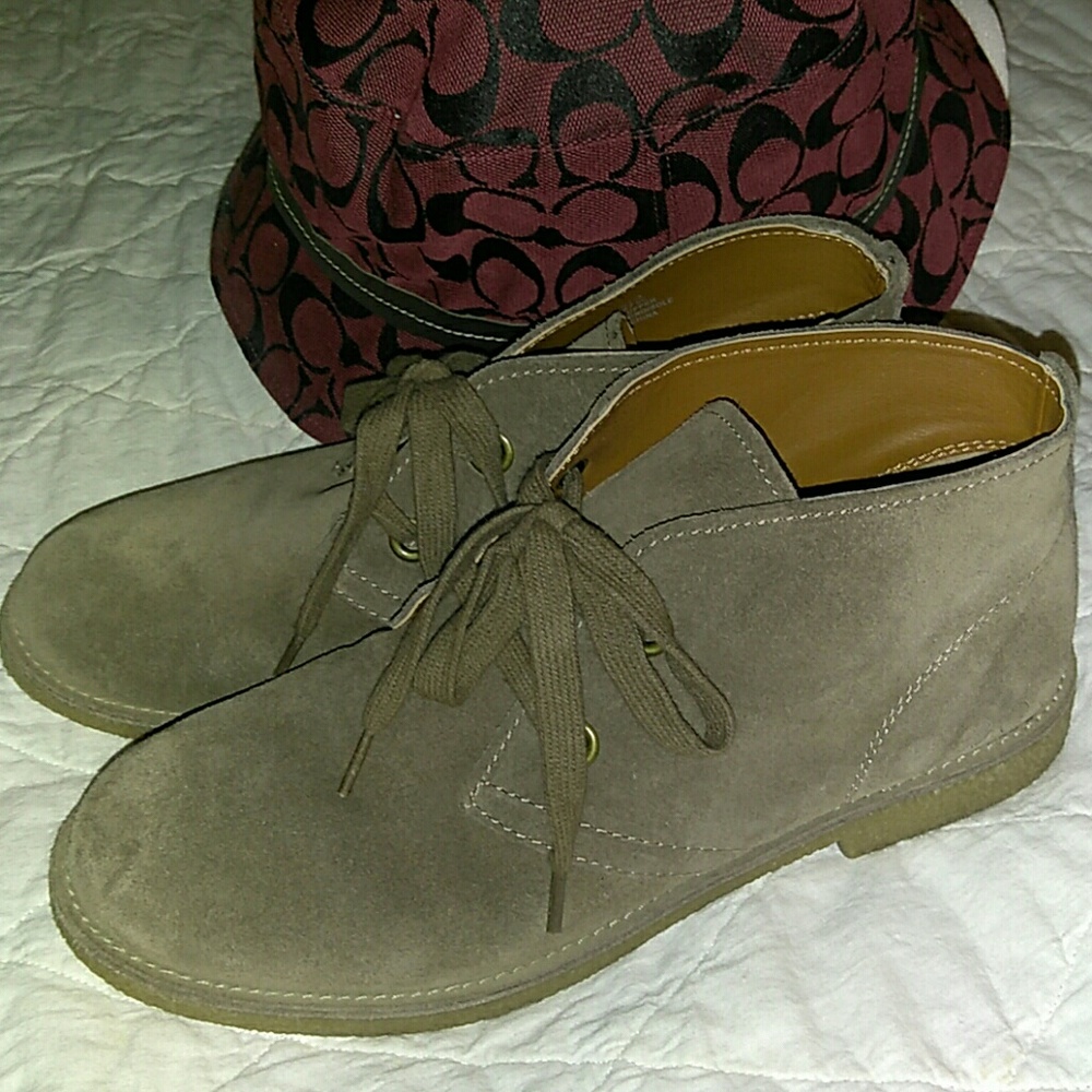 LUCKY BRAND SUEDE LACE BOOTIES
