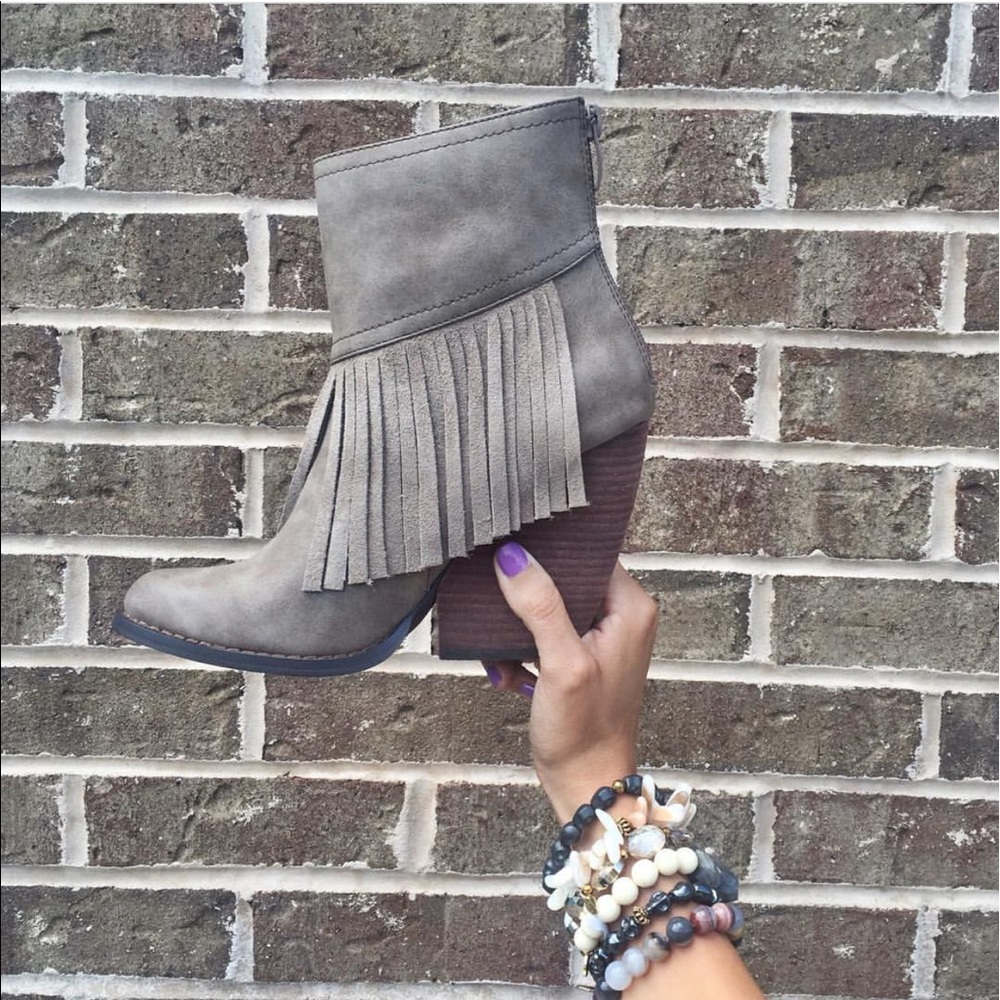 Taupe Fringe Boho Chic Ankle Booties - Picture 5 of 8