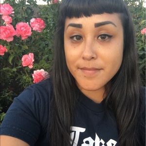 Meet your Posher, Vanessa