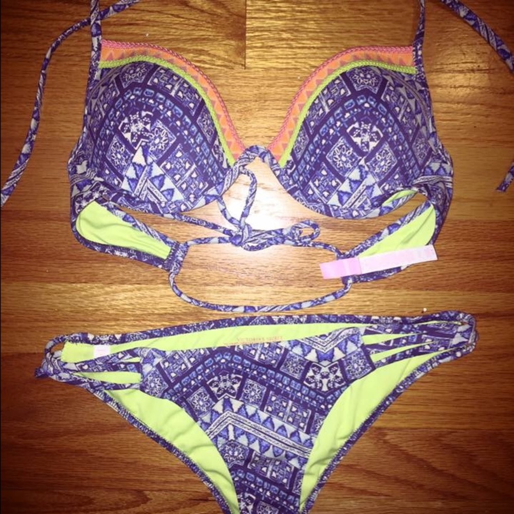 Victoria's Secret Bikini set