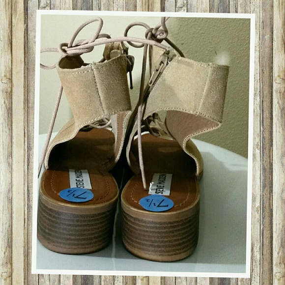 NWT Steve Madden Tan Suede Gladiator. ...size 7.5 - Picture 3 of 4
