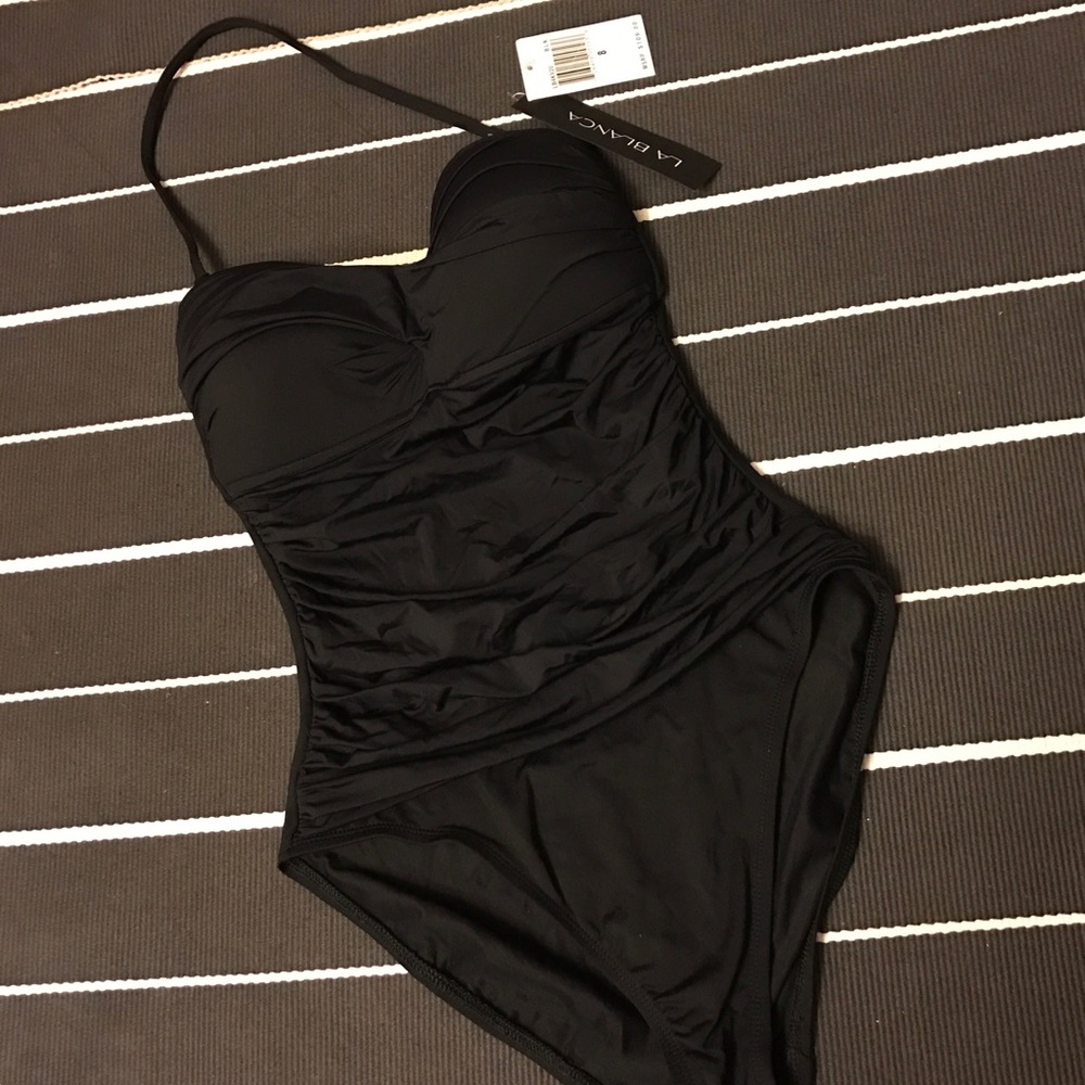 Black Flattering One-piece Swimsuit
