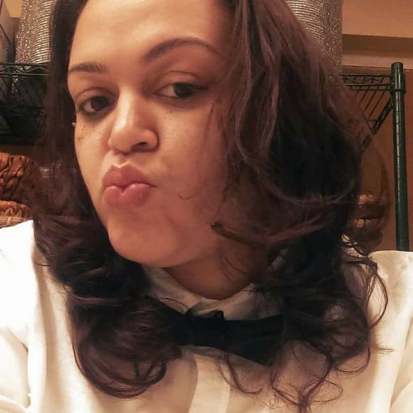 Meet your Posher, Jessica - Picture 1 of 1