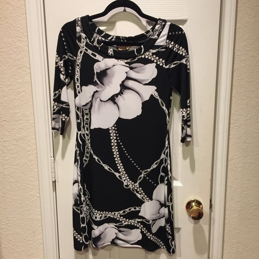 Women's Size XS "White House Black Market" Dress