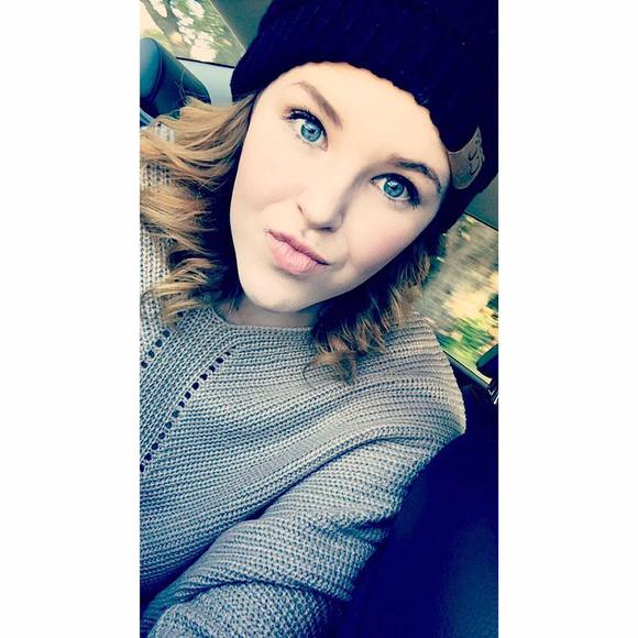 Meet the Posher Other - Meet your Posher, Sarah